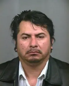 GUSTAVO CRUZ